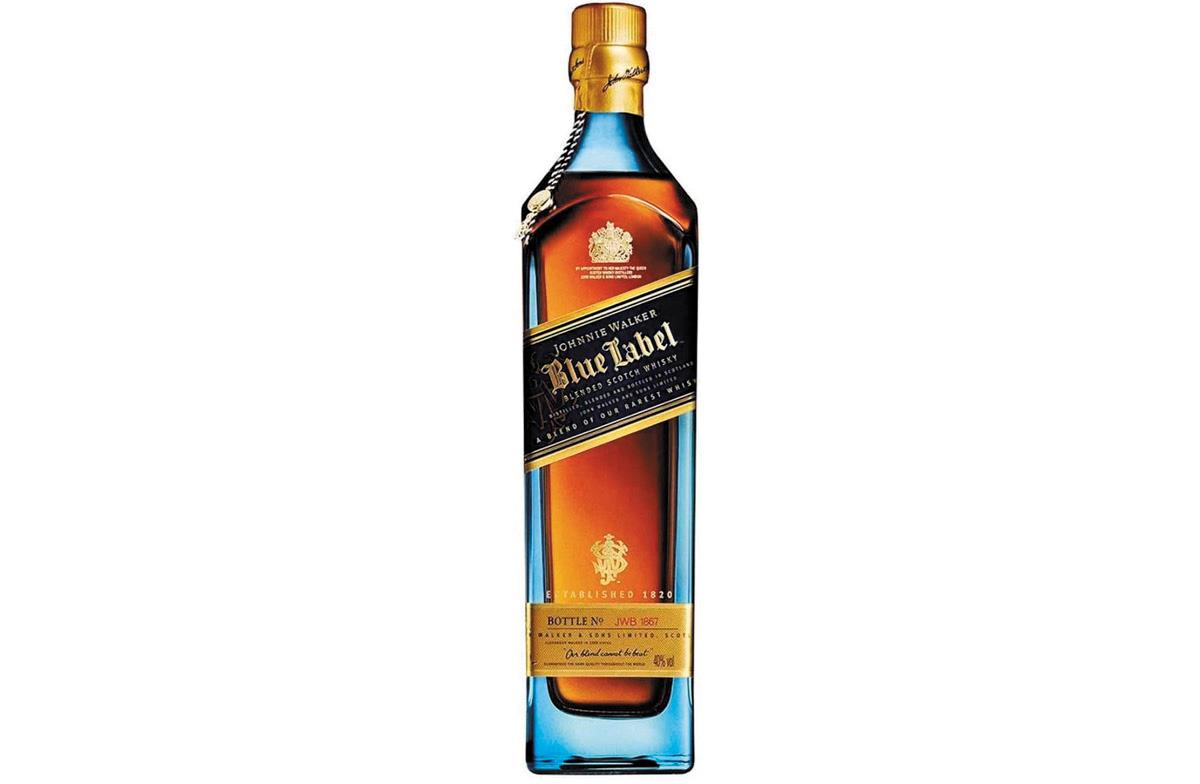 Johnnie Walker Blue Label is among the best Black Friday gift deals for golfers.