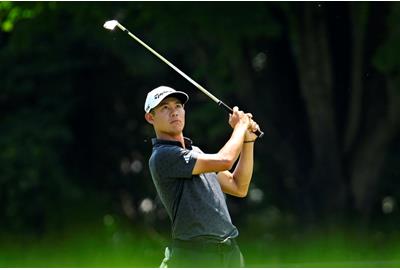 Collin Morikawa played his iron shots at the Travelers Championship with no glove.