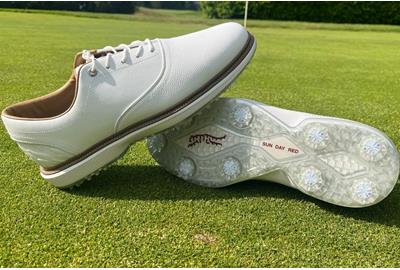 Sun Day Red Pioneer Cypress Golf Shoes